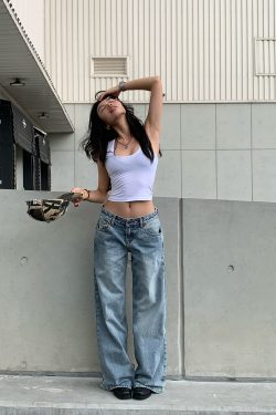 Light Blue Washed Denim Jeans - Low Waist Style, 90s Inspired, Casual Everyday Look, Perfect for Lazy Mornings