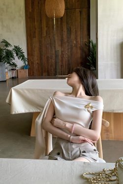 Light Jasmine Off-Shoulder Tie Strap Sleeveless T-Shirt for Women - Summer Temperament, Pure Desire, Y2K Style Top