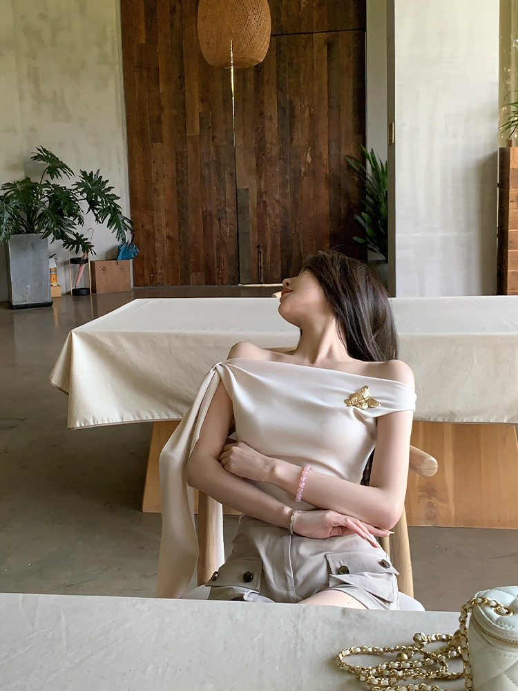 Light Jasmine Off-Shoulder Tie Strap Sleeveless T-Shirt for Women - Summer Temperament, Pure Desire, Y2K Style Top Light Jasmine Off-Shoulder Tie Strap Sleeveless T-Shirt for Women - Summer Temperament, Pure Desire, Y2K Style Top