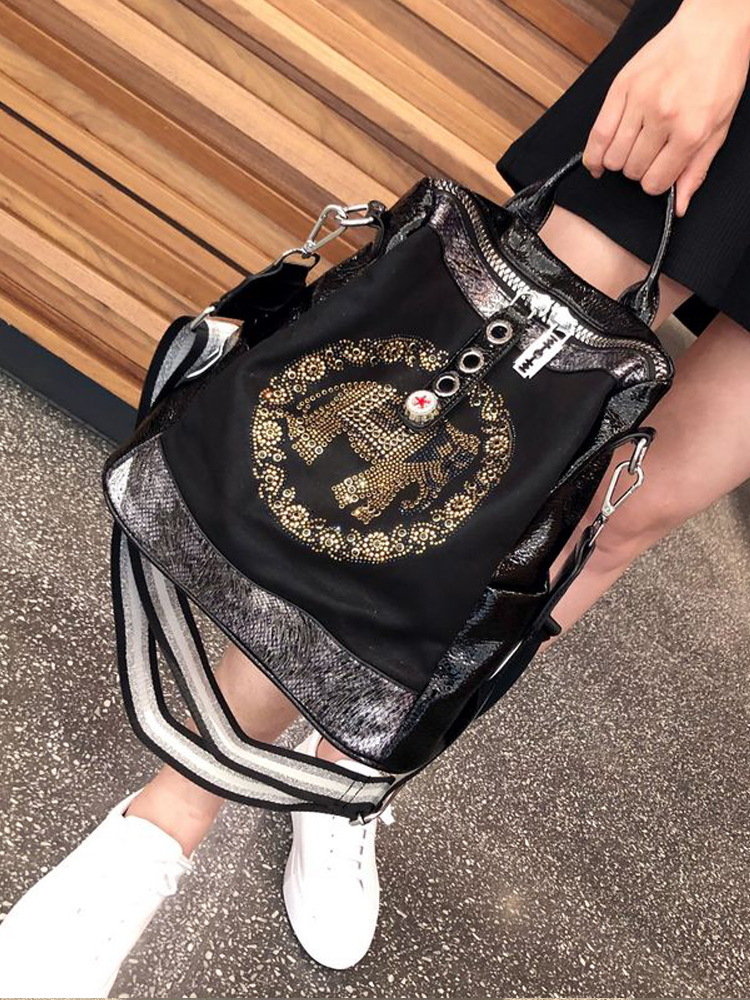 Light Luxury Fashion Backpack for Women - Large Capacity Dual-Use Shoulder Bag, High-End Commuting Style Light Luxury Fashion Backpack for Women - Large Capacity Dual-Use Shoulder Bag, High-End Commuting Style