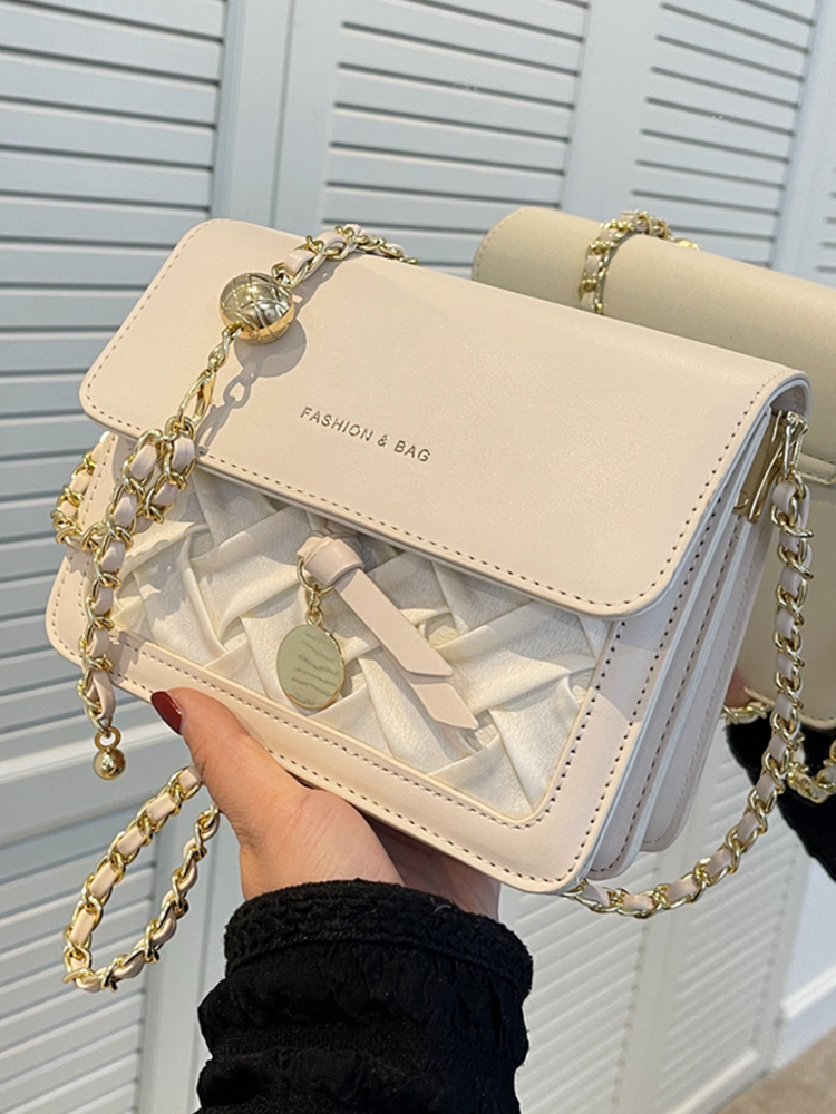 Light Luxury French Shoulder Bag - Versatile Lightweight Crossbody Chain Bag - Small Square Design for Women - Fashionable Commuting Accessory Light Luxury French Shoulder Bag - Versatile Lightweight Crossbody Chain Bag - Small Square Design for Women - Fashionable Commuting Accessory