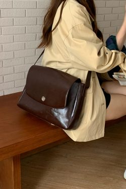Light Luxury Retro Crossbody Bag for Women - High-End Minimalist Shoulder Bag with Large Capacity for Commuting