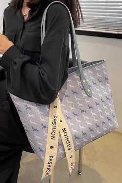 Light Luxury Retro Printed Tote Bag for Women - High-End Large Capacity Commuting Shoulder Bag