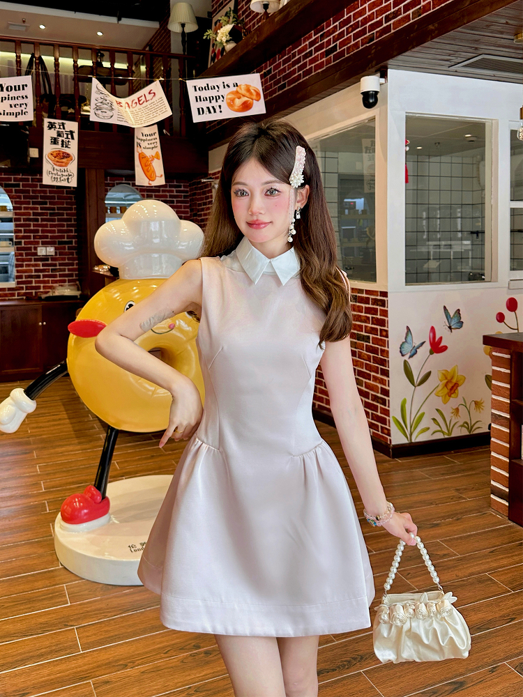 Light Pink Glossy Satin Sleeveless Shirt Dress with Waist-Cinching Design and Faux Two-Piece Skirt for Spring, Y2K Style Light Pink Glossy Satin Sleeveless Shirt Dress with Waist-Cinching Design and Faux Two-Piece Skirt for Spring, Y2K Style