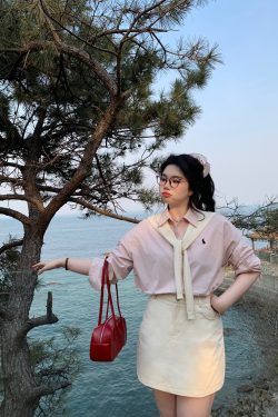 Light Pink Plus Size Stand Collar Shirt - Loose Fit, Heartfelt Love Design, High Intelligence Sense, Commuter Style, Trendy Fashion