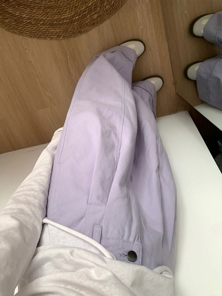 Light Purple Wide-Leg Cropped Jeans for Women - Plus Size, Loose Fit, Flattering for Pear-Shaped Figures, Trendy Casual Style Light Purple Wide-Leg Cropped Jeans for Women - Plus Size, Loose Fit, Flattering for Pear-Shaped Figures, Trendy Casual Style