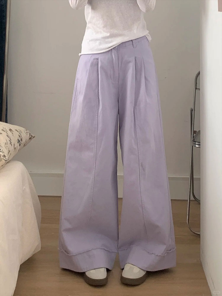 Light Purple Wide-Leg Cropped Jeans for Women - Plus Size, Loose Fit, Flattering for Pear-Shaped Figures, Trendy Casual Style Light Purple Wide-Leg Cropped Jeans for Women - Plus Size, Loose Fit, Flattering for Pear-Shaped Figures, Trendy Casual Style