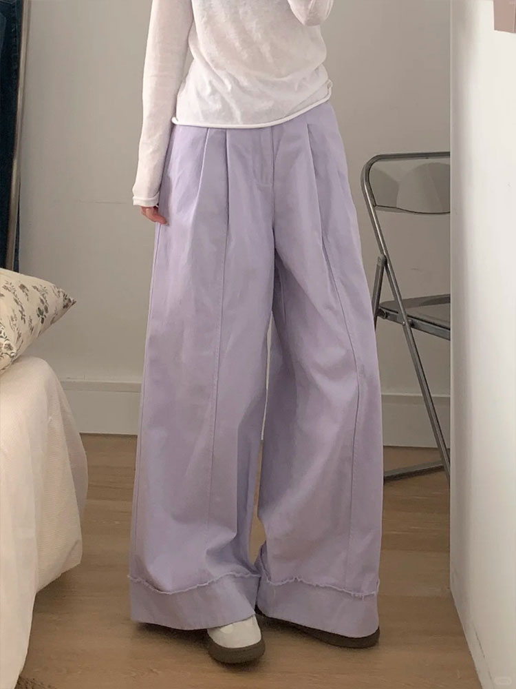 Light Purple Wide-Leg Cropped Jeans for Women - Plus Size, Loose Fit, Flattering for Pear-Shaped Figures, Trendy Casual Style Light Purple Wide-Leg Cropped Jeans for Women - Plus Size, Loose Fit, Flattering for Pear-Shaped Figures, Trendy Casual Style