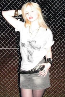 Light Subculture Cross Sequin Loose Mid-Length T-Shirt for Women - Relaxed Big V-Neck Short Sleeve Summer Top