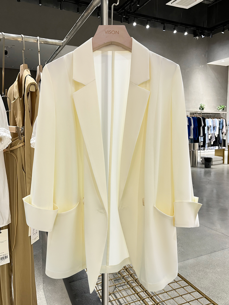 Light Yellow Loose Fit Suit Jacket for Women - Stylish Draping Blazer, 2025 Spring/Summer, Sun-Protective, Age-Reducing Fashion Light Yellow Loose Fit Suit Jacket for Women - Stylish Draping Blazer, 2025 Spring/Summer, Sun-Protective, Age-Reducing Fashion