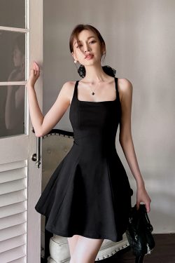 Lightweight A-Line Short Skirt for Tall Women, High Waist, Square Neck, Slimming, Stretchy Little Black Dress for Spring & Summer