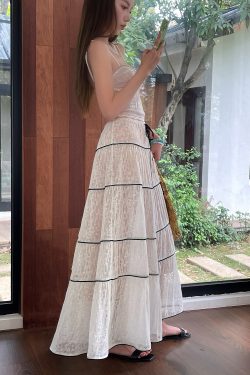 Lightweight Adjustable Lace Camisole and Flared Tulle Long Skirt Set for Summer Vacation, Boho Style