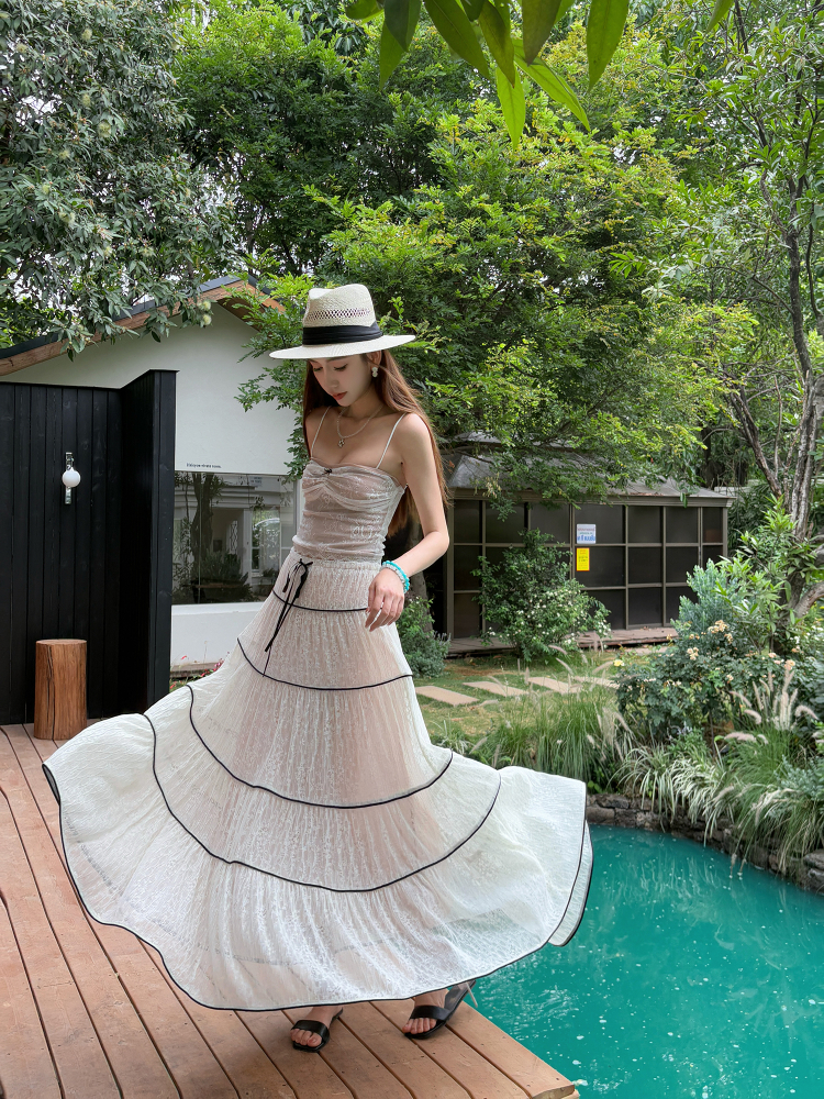 Lightweight Adjustable Lace Camisole and Flared Tulle Long Skirt Set for Summer Vacation, Boho Style Lightweight Adjustable Lace Camisole and Flared Tulle Long Skirt Set for Summer Vacation, Boho Style