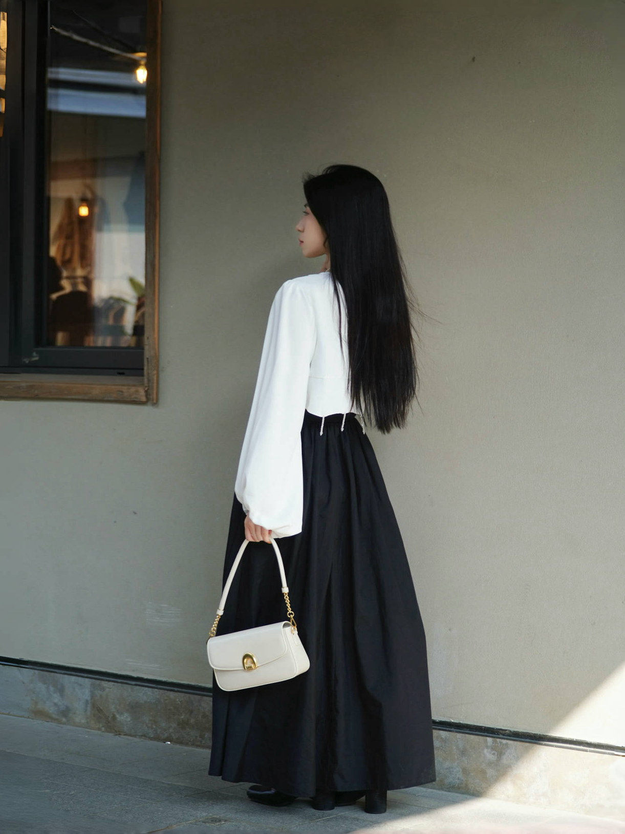 Lightweight Beaded Cardigan with Pipa Sleeves, Long-Sleeved Elegant Outerwear, Wrinkle-Resistant Short Jacket for Spring and Summer Lightweight Beaded Cardigan with Pipa Sleeves, Long-Sleeved Elegant Outerwear, Wrinkle-Resistant Short Jacket for Spring and Summer