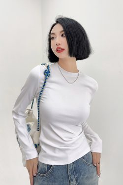 Lightweight Fitted Short Sleeve Round Neck T-Shirt for Women - Spring/Summer Basic Top, Perfect for Casual Outfits