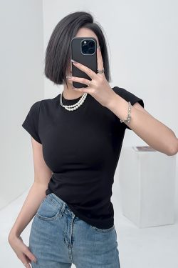 Lightweight Fitted Short Sleeve Round Neck T-Shirt for Women - Spring/Summer Basic Top, Perfect for Casual Outfits