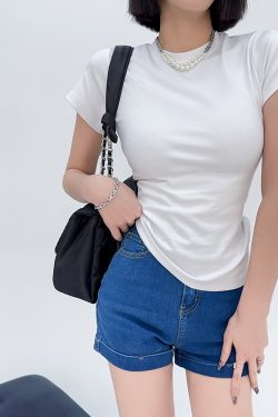 Lightweight Fitted Short Sleeve Round Neck T-Shirt for Women - Spring/Summer Basic Top, Perfect for Casual Outfits