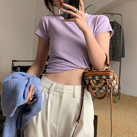 Lightweight Fitted Short Sleeve Round Neck T-Shirt for Women - Spring/Summer Basic Top, Perfect for Casual Outfits Lightweight Fitted Short Sleeve Round Neck T-Shirt for Women - Spring/Summer Basic Top, Perfect for Casual Outfits