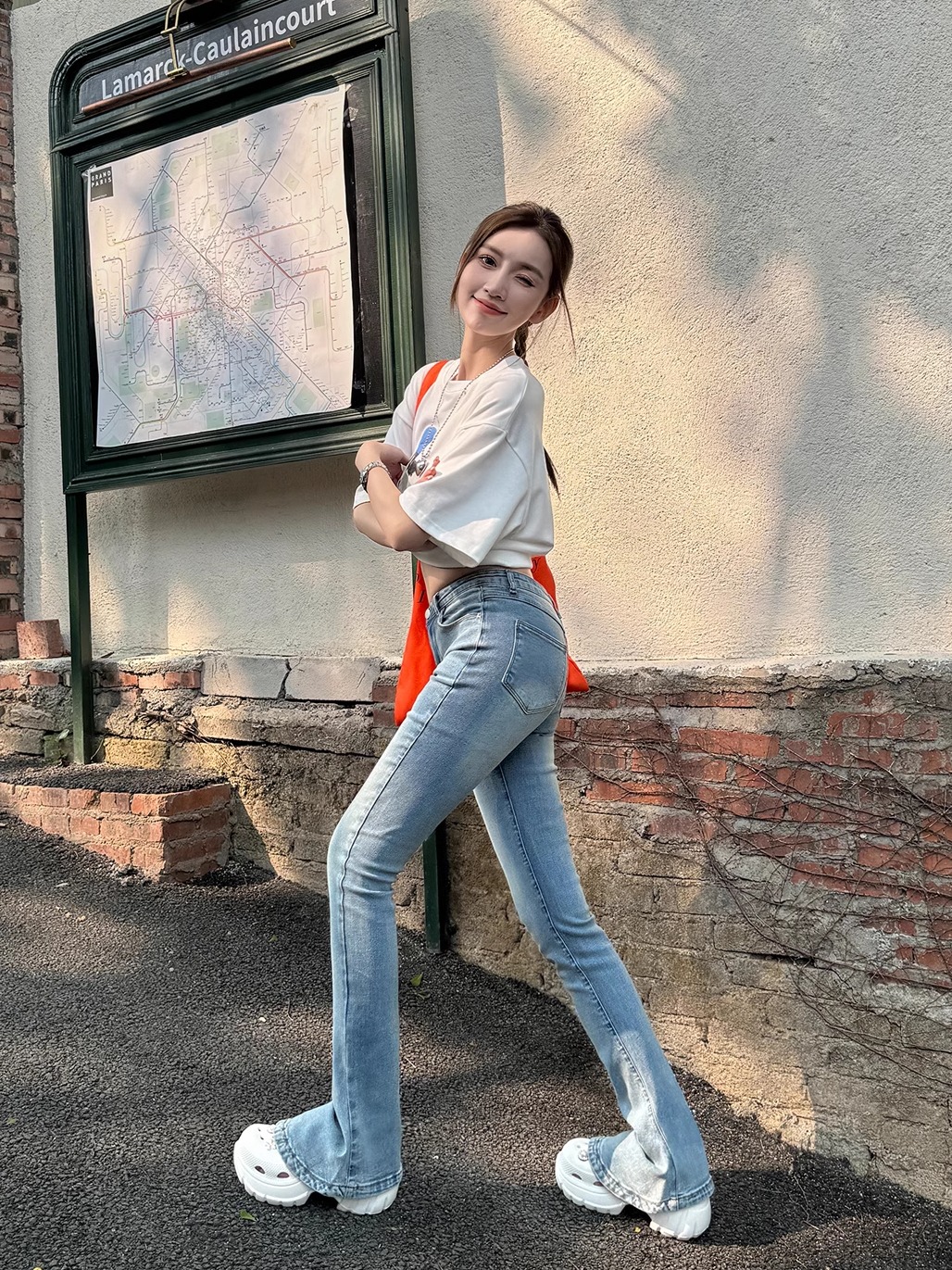 Lightweight Fleece Mid-Rise Slim Fit Flared Jeans for Women - Perfect for Spring and Autumn, Casual Chic Style Lightweight Fleece Mid-Rise Slim Fit Flared Jeans for Women - Perfect for Spring and Autumn, Casual Chic Style