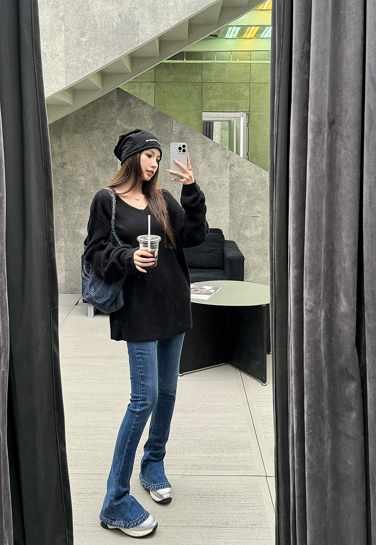 Lightweight Fleece Mid-Rise Slim Fit Flared Jeans for Women - Perfect for Spring and Autumn, Casual Chic Style Lightweight Fleece Mid-Rise Slim Fit Flared Jeans for Women - Perfect for Spring and Autumn, Casual Chic Style