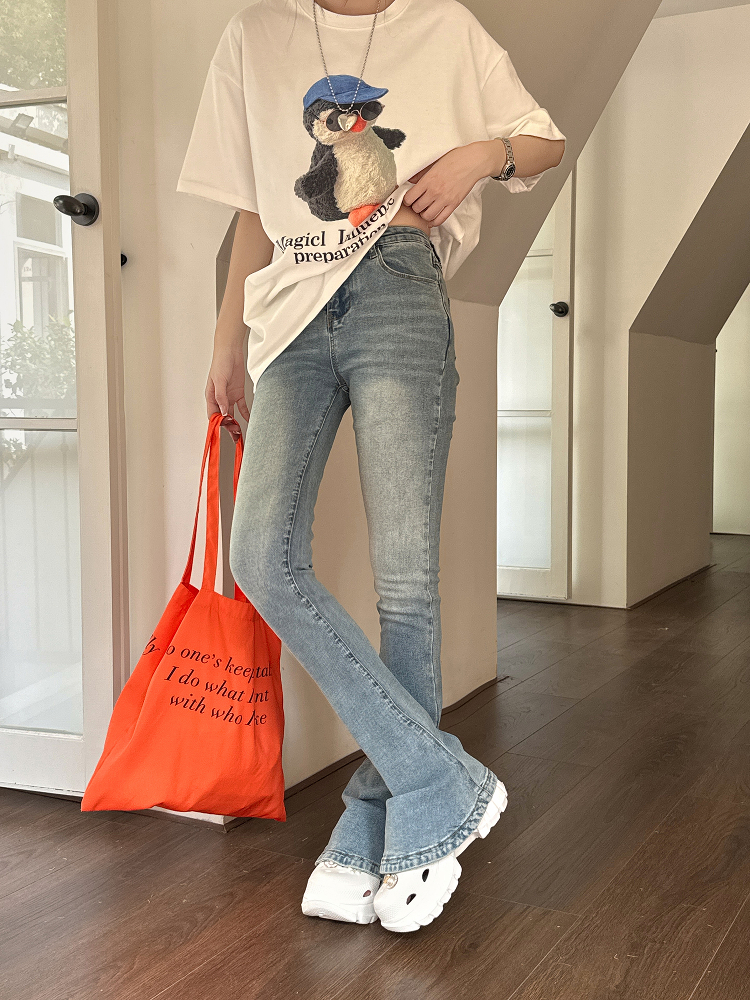 Lightweight Fleece Mid-Rise Slim Fit Flared Jeans for Women - Perfect for Spring and Autumn, Casual Chic Style Lightweight Fleece Mid-Rise Slim Fit Flared Jeans for Women - Perfect for Spring and Autumn, Casual Chic Style