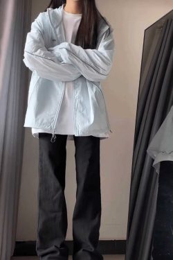 Lightweight Glacier Blue Sun Protection Jacket for Women - Breathable Air-Conditioned Cardigan, Quick-Drying Spring/Summer Outerwear