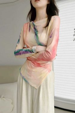 Lightweight Gradient Mesh Top with Long Sleeves, Draped Neckline, Loose Fit, Pullover Style, Elastic Irregular Pleats for a Chic Look