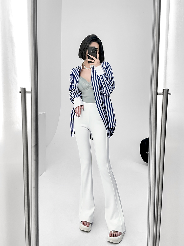 Lightweight High-Waisted Flared Pants for Women - Stretchy Draping Wide-Leg, Slimming Floor-Length Design for Spring and Autumn Lightweight High-Waisted Flared Pants for Women - Stretchy Draping Wide-Leg, Slimming Floor-Length Design for Spring and Autumn