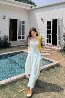 Lightweight High-Waisted Long Dress with Straps, Hollow Out Design, Slimming A-Line Silhouette for Summer Vacation Style