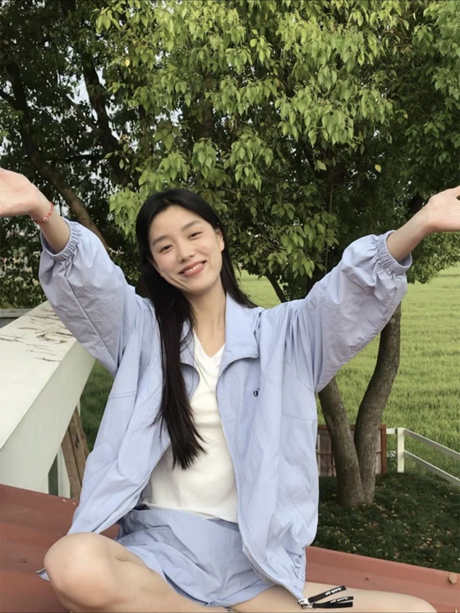 Lightweight Japanese-Style Stand Collar Sun Protection Jacket for Women, 2025 Summer Short Coat, UV Protection, Breathable Fashion. Lightweight Japanese-Style Stand Collar Sun Protection Jacket for Women, 2025 Summer Short Coat, UV Protection, Breathable Fashion.