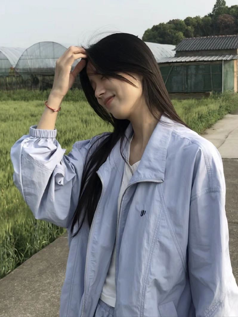 Lightweight Japanese-Style Stand Collar Sun Protection Jacket for Women, 2025 Summer Short Coat, UV Protection, Breathable Fashion. Lightweight Japanese-Style Stand Collar Sun Protection Jacket for Women, 2025 Summer Short Coat, UV Protection, Breathable Fashion.