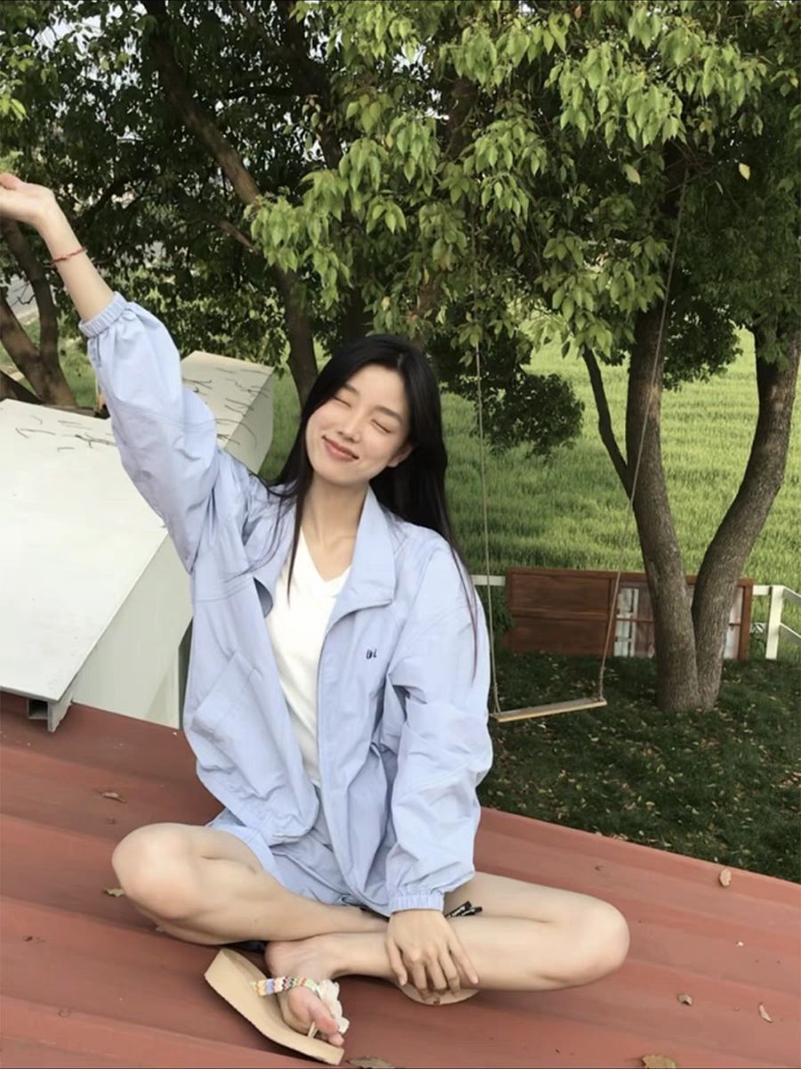 Lightweight Japanese-Style Stand Collar Sun Protection Jacket for Women, 2025 Summer Short Coat, UV Protection, Breathable Fashion. Lightweight Japanese-Style Stand Collar Sun Protection Jacket for Women, 2025 Summer Short Coat, UV Protection, Breathable Fashion.