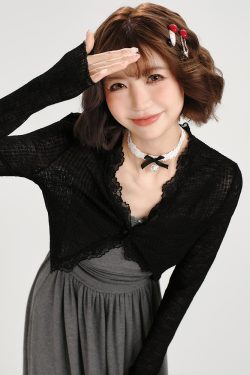 Lightweight Knitted Cardigan for Women - American Retro Lace Trim Summer Shawl Outerwear in Girly Style