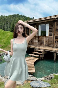 Lightweight Knitted Sleeveless Camisole Dress - Elegant Summer Solid Color, Waist-Cinching, Stretchy Slim-Fit A-Line Design