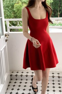 Lightweight Knitted Sleeveless Camisole Dress - Elegant Summer Solid Color, Waist-Cinching, Stretchy Slim-Fit A-Line Design