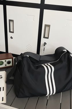 Lightweight Large-Capacity Sports Yoga Fitness Bag with Dry and Wet Separation - Versatile Crossbody Travel Luggage Storage Bag