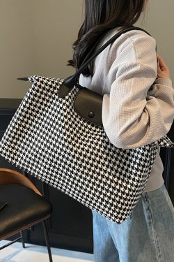 Lightweight Large-Capacity Travel Bag - Versatile Commuting Shoulder Bag for Business Trips, Gym, and Maternity Storage