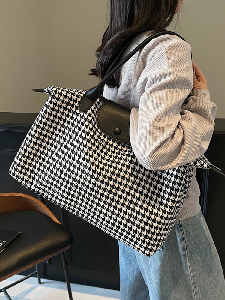 Lightweight Large-Capacity Travel Bag - Versatile Commuting Shoulder Bag for Business Trips, Gym, and Maternity Storage Lightweight Large-Capacity Travel Bag - Versatile Commuting Shoulder Bag for Business Trips, Gym, and Maternity Storage