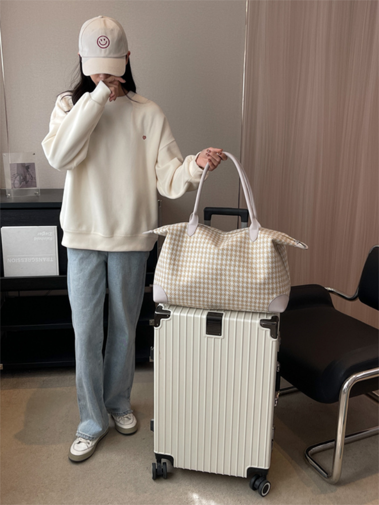 Lightweight Large-Capacity Travel Bag for Commuting, Gym, and Maternity - Versatile Short-Distance Business Trip Tote Lightweight Large-Capacity Travel Bag for Commuting, Gym, and Maternity - Versatile Short-Distance Business Trip Tote