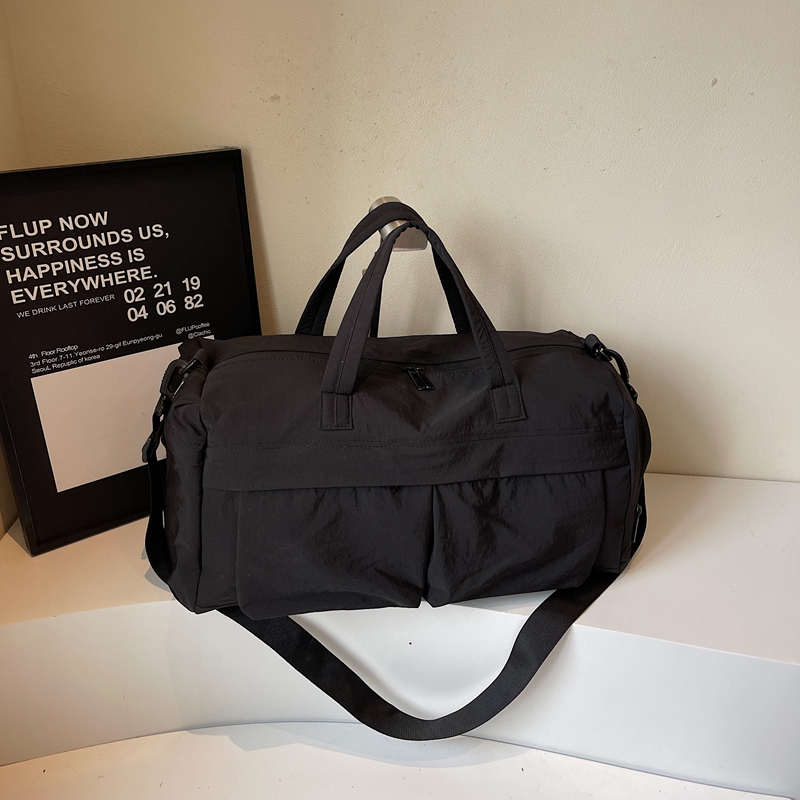 Lightweight Large Capacity Travel Bag for Women and Men, Handheld Crossbody Sports Fitness Bag for Short Trips and Outings Lightweight Large Capacity Travel Bag for Women and Men, Handheld Crossbody Sports Fitness Bag for Short Trips and Outings