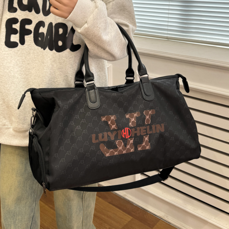 Lightweight Large Capacity Travel Tote Bag for Women - Stylish Sports Fitness Handbag for Short-Distance Journeys Lightweight Large Capacity Travel Tote Bag for Women - Stylish Sports Fitness Handbag for Short-Distance Journeys