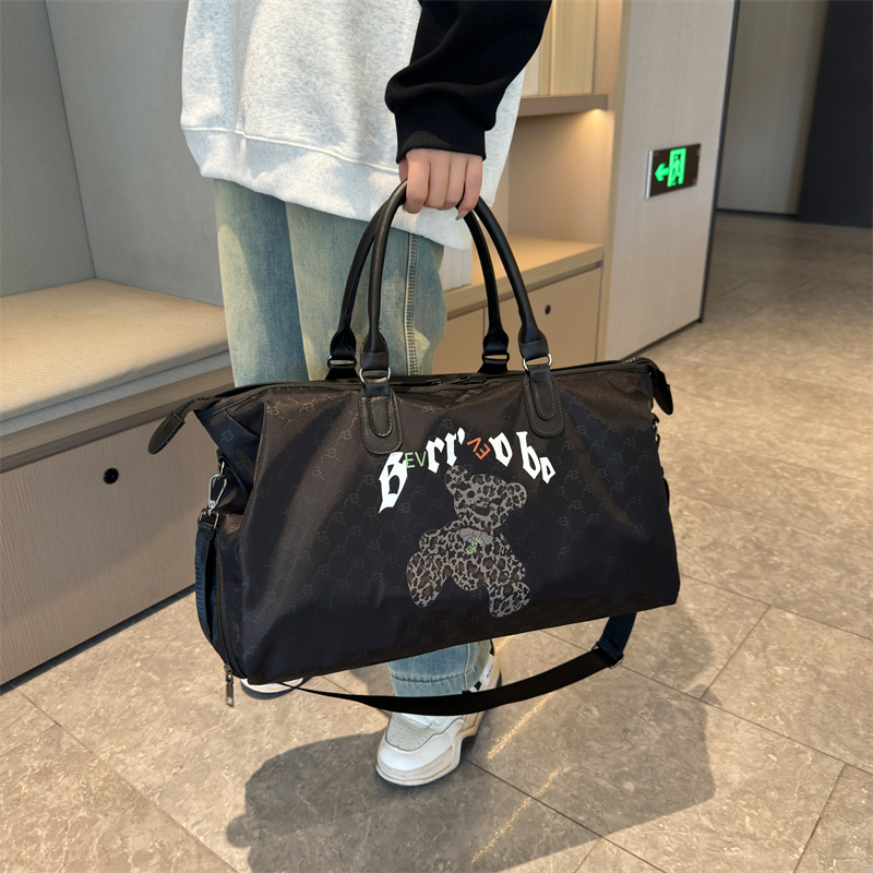 Lightweight Large Capacity Travel Tote Bag for Women - Stylish Sports Fitness Handbag for Short-Distance Journeys Lightweight Large Capacity Travel Tote Bag for Women - Stylish Sports Fitness Handbag for Short-Distance Journeys