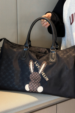 Lightweight Large Capacity Travel Tote Bag for Women - Stylish Sports Fitness Handbag for Short-Distance Journeys