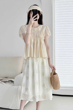 Lightweight Layered Spliced Tencel Cotton Top - Wrinkled Round Neck Short Sleeve in Apricot - Versatile Casual Style