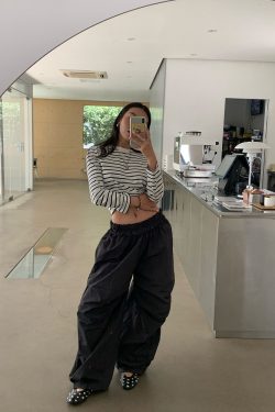 Lightweight Loose Pants with Cloud Waistband for Virtual Abs Line - Zero Gravity Mode, Available in 2 Colors, Trendy Comfort Wear