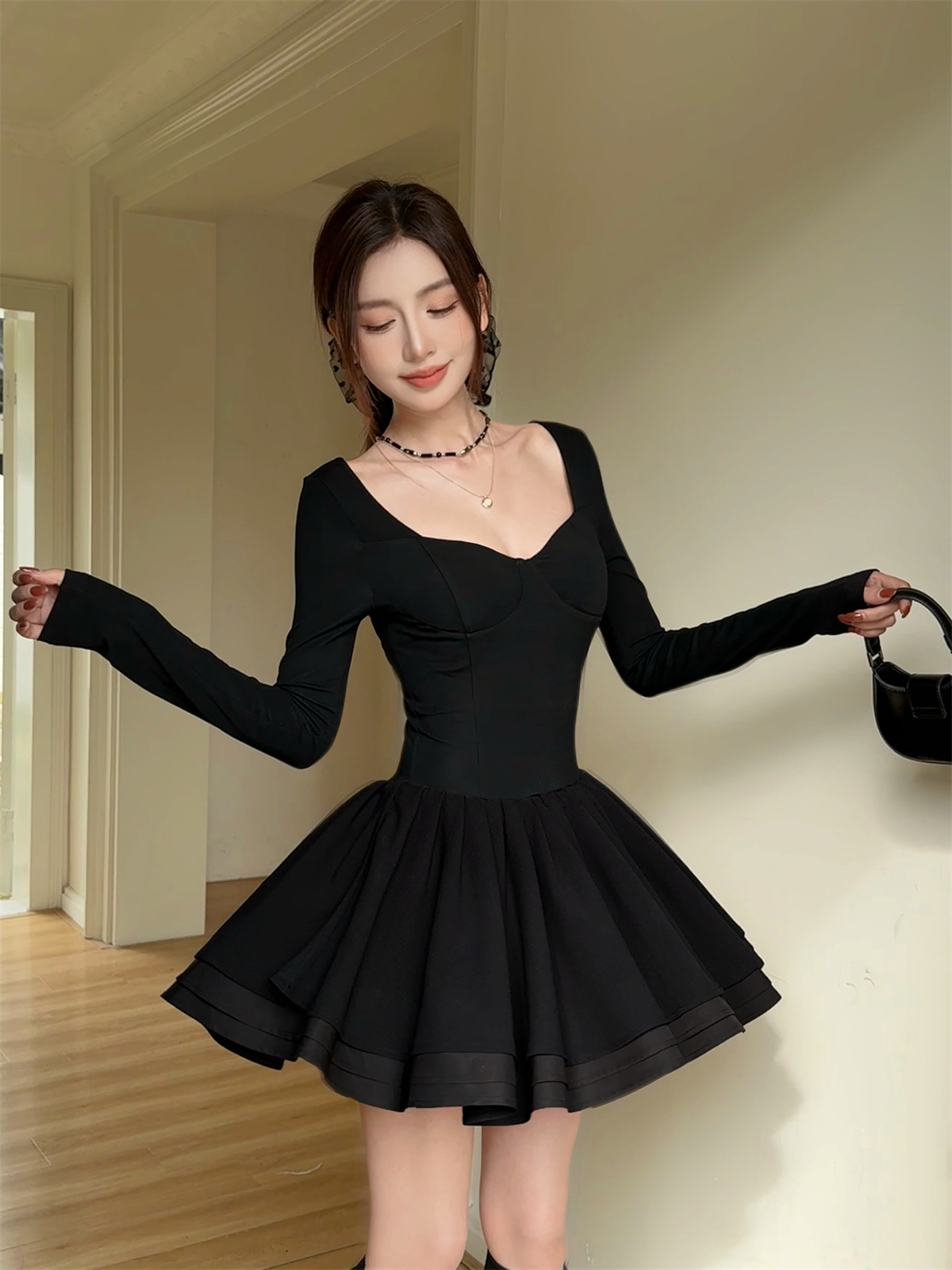 Lightweight Low Neckline Long Sleeve Puff Skirt Little Black Dress, Waist-Cinching Hepburn Style for Birthday Parties Lightweight Low Neckline Long Sleeve Puff Skirt Little Black Dress, Waist-Cinching Hepburn Style for Birthday Parties