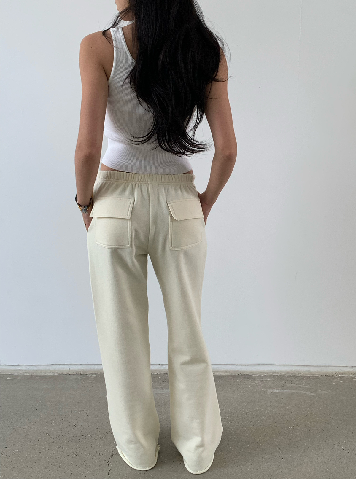 Lightweight Low-Rise Hybrid Sweatpants with Curvy Back Pockets - Comfortable Pajama Pants for Home and Casual Wear Lightweight Low-Rise Hybrid Sweatpants with Curvy Back Pockets - Comfortable Pajama Pants for Home and Casual Wear