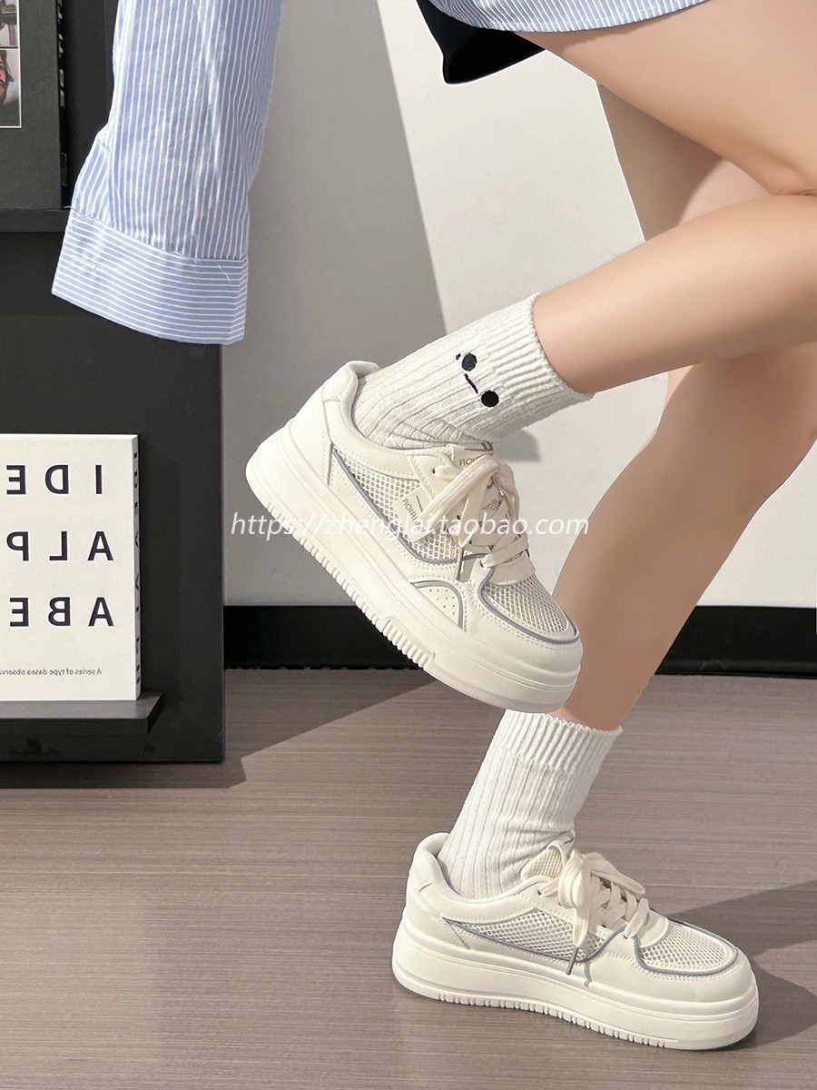 Lightweight Mesh White Sneakers for Women - Breathable Casual Minimalist Sports Shoes for Summer 2025 Lightweight Mesh White Sneakers for Women - Breathable Casual Minimalist Sports Shoes for Summer 2025