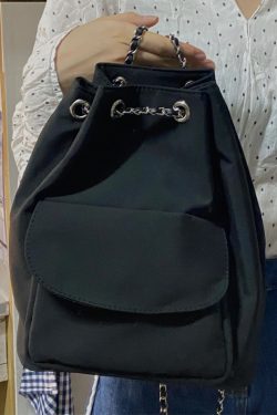 Lightweight Minimalist Black Drawstring Backpack for Women - Stylish High-End Summer Commuting Bag with Chain Detail