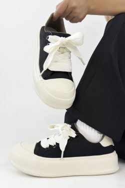 Lightweight Minimalist Milk-Flavored Canvas Shoes for Men, Versatile Thick-Soled Retro Sports Footwear, Ice Silk Casual Sneakers